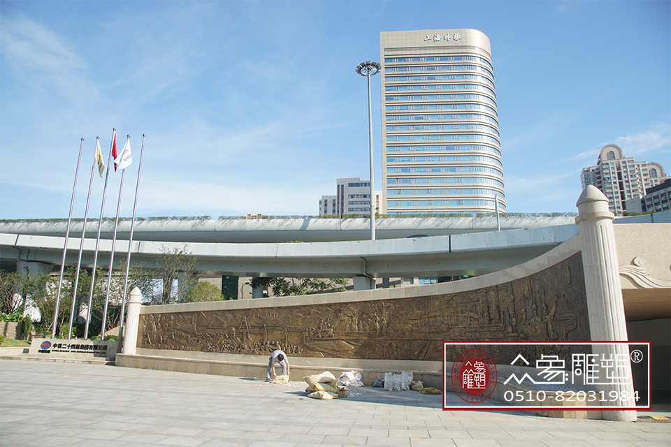 怎樣判斷浮雕的材質和保養需求?