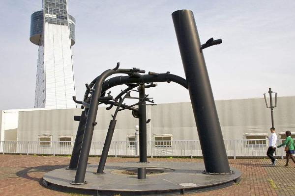 運輸時，如何確保雕塑不被污染？