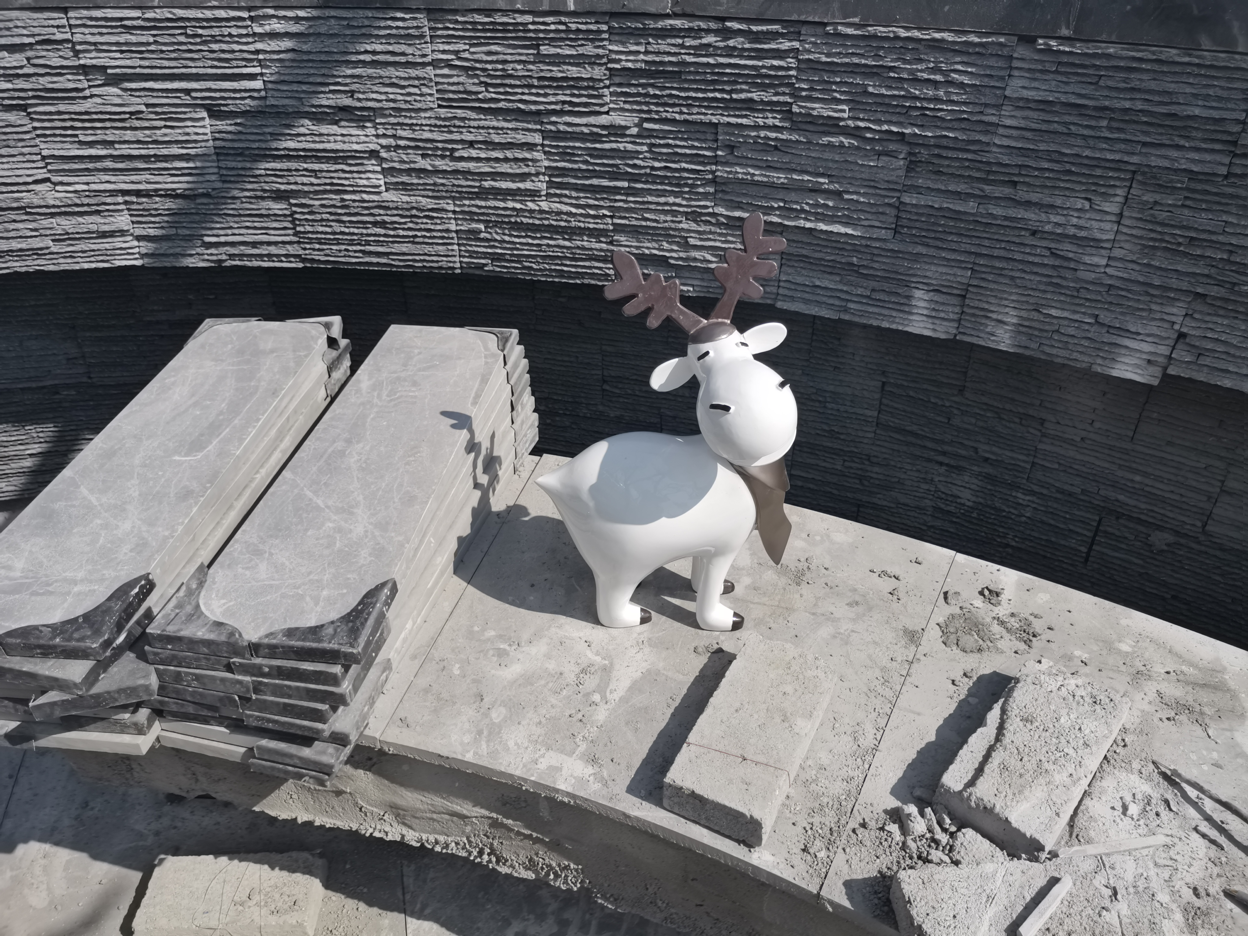 眾象雕塑 · 玻璃鋼雕塑怎么維護？